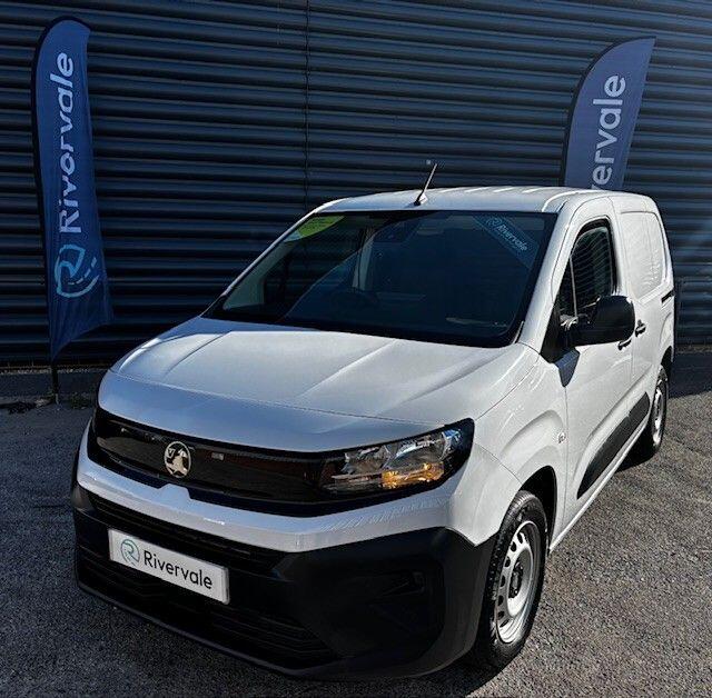 Vauxhall Combo image 1